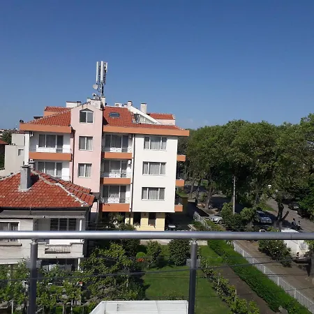 Ganz Real Estate Sarafovo 4 * Burgas